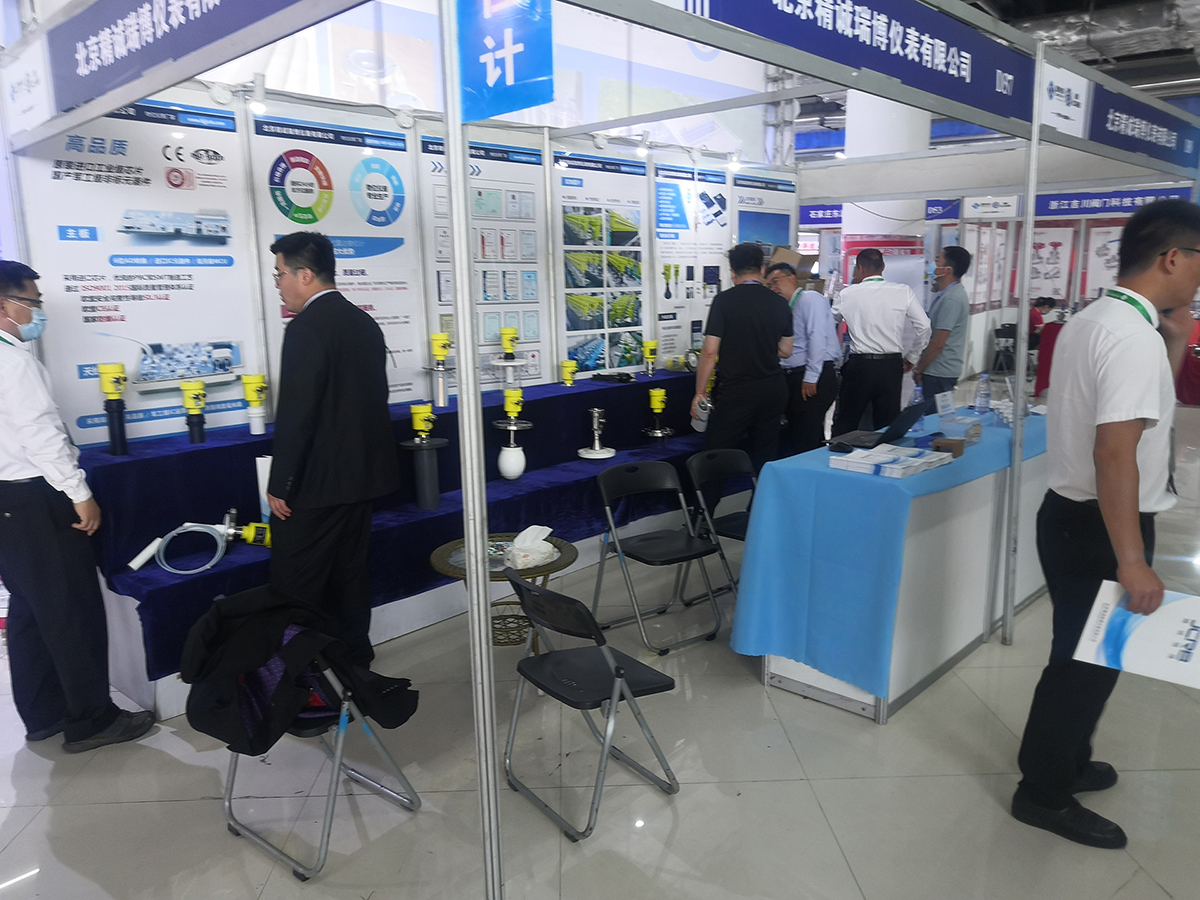展會(huì )第二天丨全力以赴,只為更精彩地綻放! 展會(huì )第二天丨全力以赴,只為更精彩地綻放!